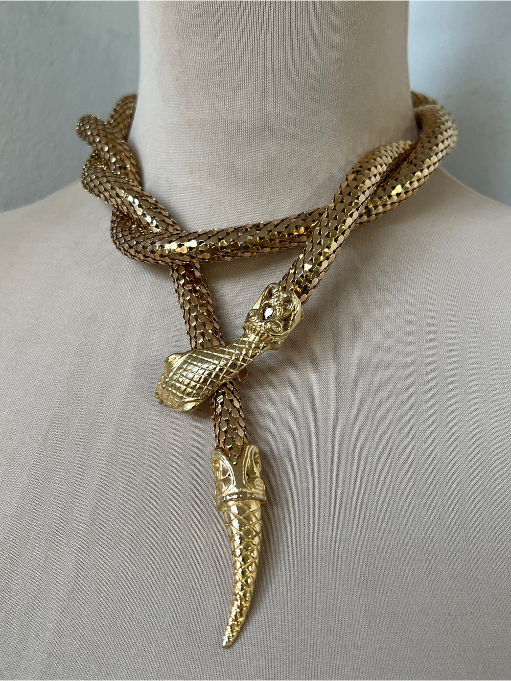 Whiting & Davis Unsigned Mesh Snake Belt Necklace Mid-century Lariat in Gold 42”